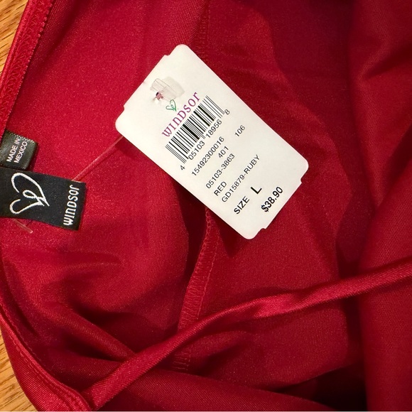 NWT - WINDSOR - RED SATIN Cocktail/Prom Dress - Sz M (Label is Large runs small) - Picture 9 of 10